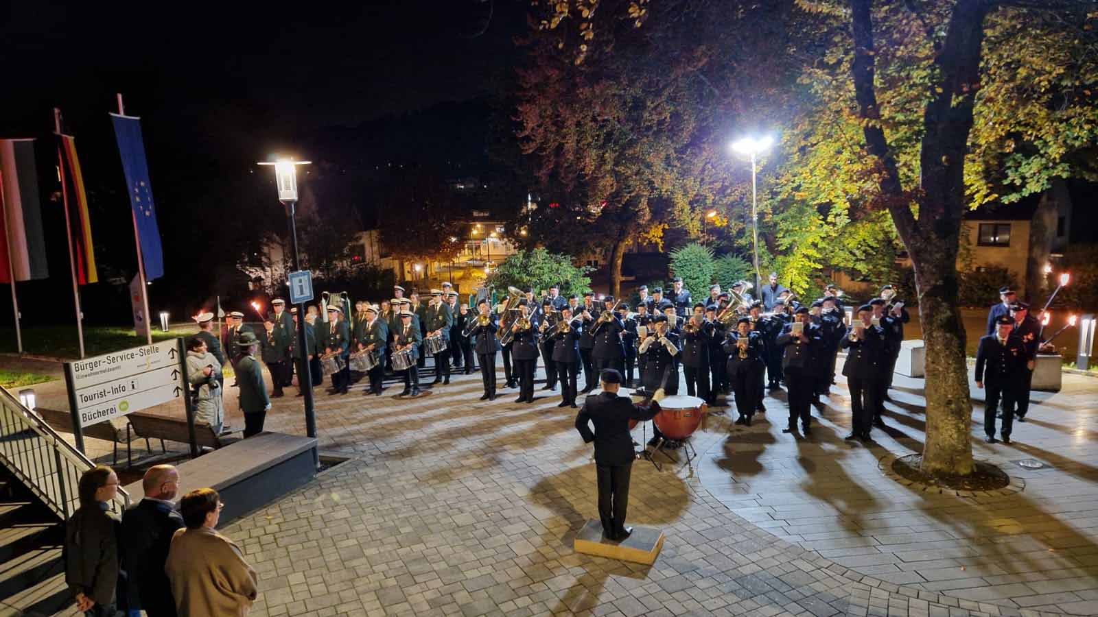 Stephan Kersting beim Zapfenstreich zu seiner verabschiedung